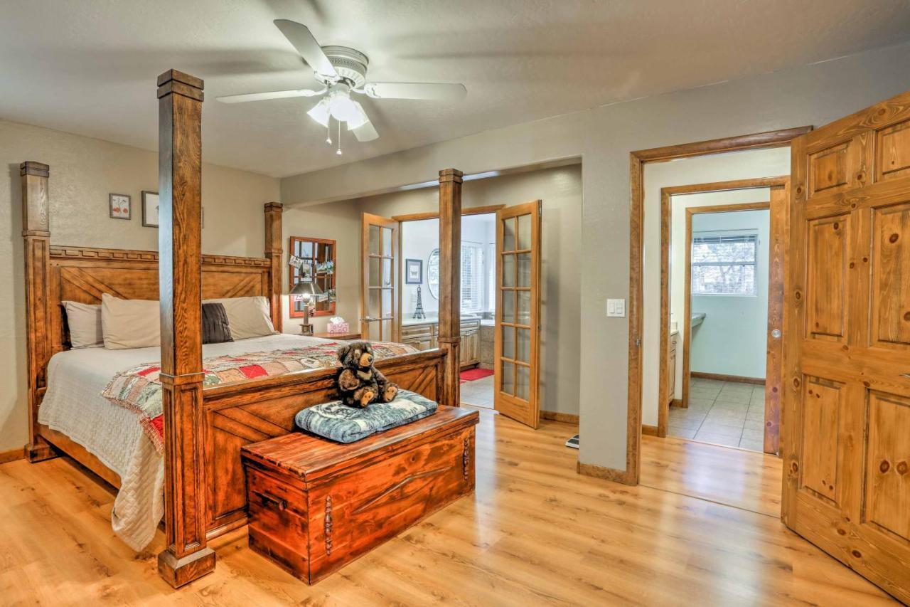 Lakeside Home With Game Room, Yard, Deck And Fireplace Pinetop-Lakeside Ngoại thất bức ảnh