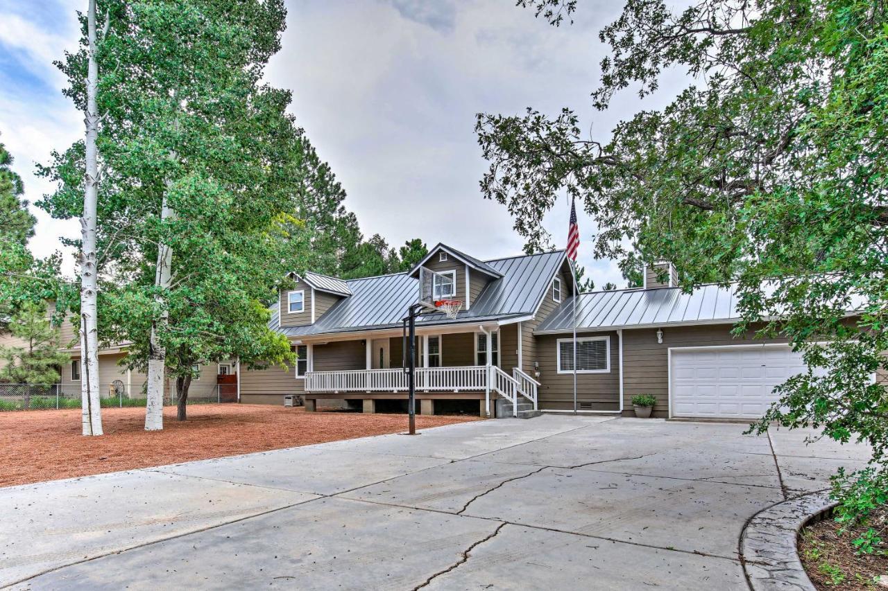 Lakeside Home With Game Room, Yard, Deck And Fireplace Pinetop-Lakeside Ngoại thất bức ảnh