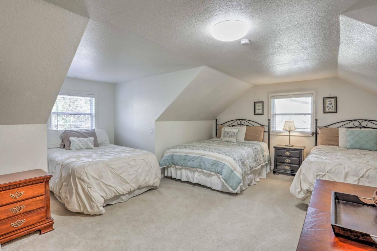 Lakeside Home With Game Room, Yard, Deck And Fireplace Pinetop-Lakeside Ngoại thất bức ảnh